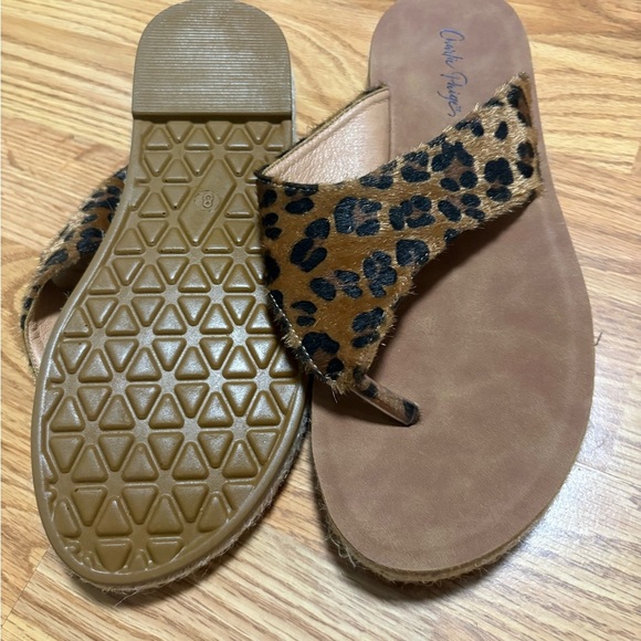 Charlie Paige Women's Leopard Print Sandals size 8 - Picture 4 of 7